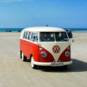 volkswagen kombi dengan gaya retro